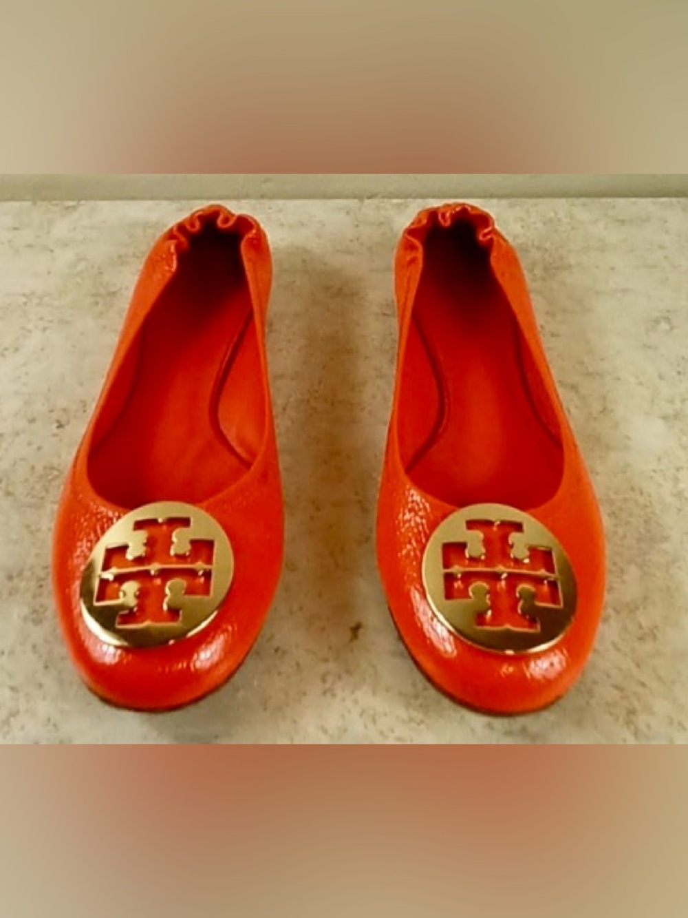 Tory Burch Orange Patent Leather Ballet Flats with Gold Logo - Picture 3 of 9